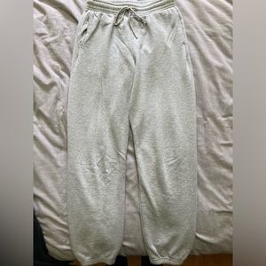 Uniqlo women’s sweatpants
